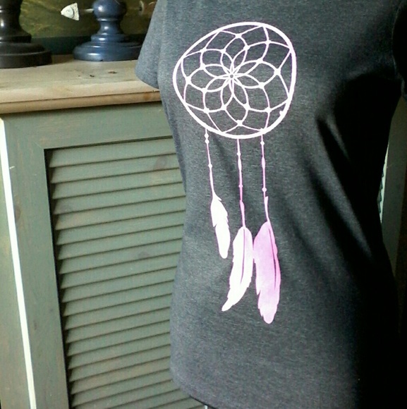 Bella T shirt - Picture 2 of 2